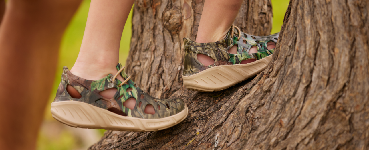 Kids Trekking Shoe in Mossy Oak Breakup Country