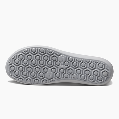 Cloud Grey Women's Friday Flat#color_cloud-grey