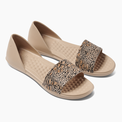 Safari / Soft Sand Women's Friday Flat#color_safari-soft-sand