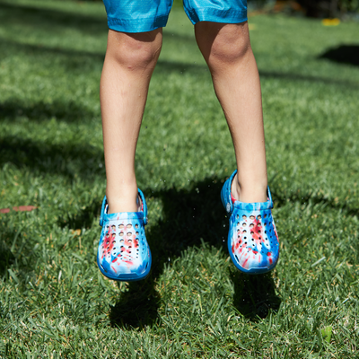 Red White Blue Tie Dye Kids Active Clog#color_red-white-blue-tie-dye